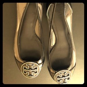 Tory Burch Auth Reva Audrey Sz 7 With black tip